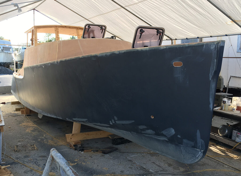 Looking For 27' To 30' Plywood Epoxy Powerboat That Cruises 20 + Knots